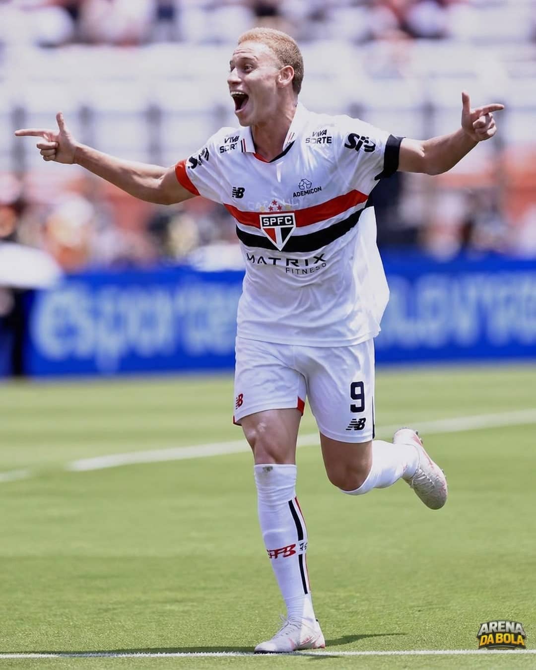 São Paulo encaminha empréstimo de Maik ao FK Dukla Banská