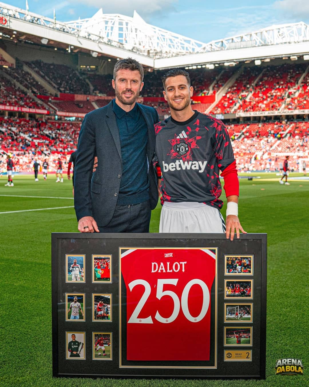 Diogo Dalot chega a 250 jogos em oito anos no Manchester United