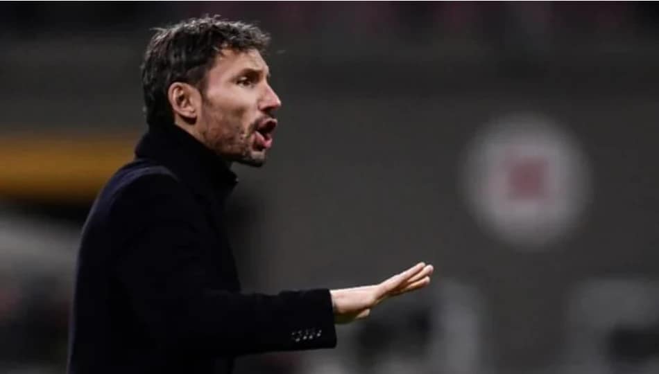 Mark van Bommel deve assumir o comando da seleção belga no lugar de Rudi Garcia