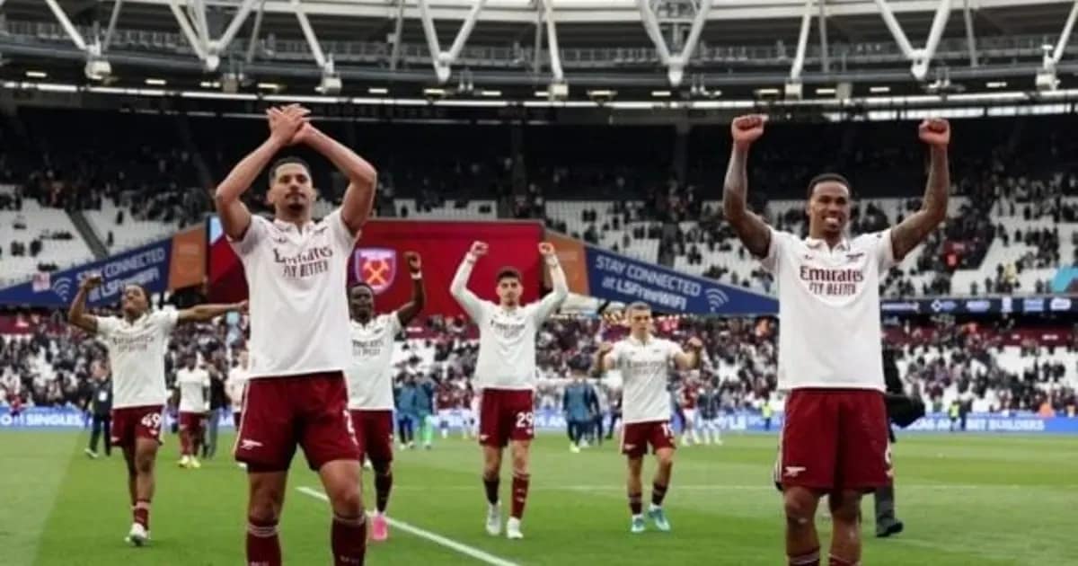 Arsenal mira dupla de zagueiros da Premier League após lesão de Saliba