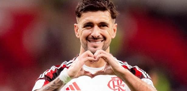 Arrascaeta receberá busto na Gávea em homenagem do Flamengo