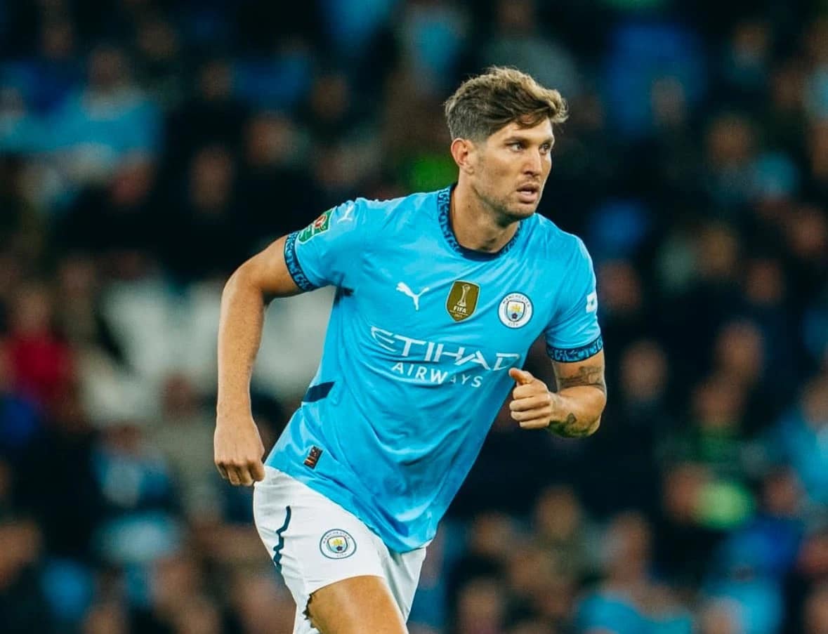 Inter oficializa a chegada de John Stones com contrato de dois anos