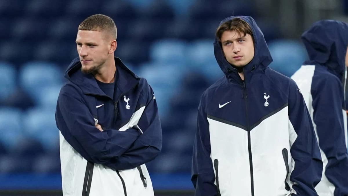 Mikey Moore, jovem do Tottenham, negocia empréstimo avançado com clube da Bundesliga