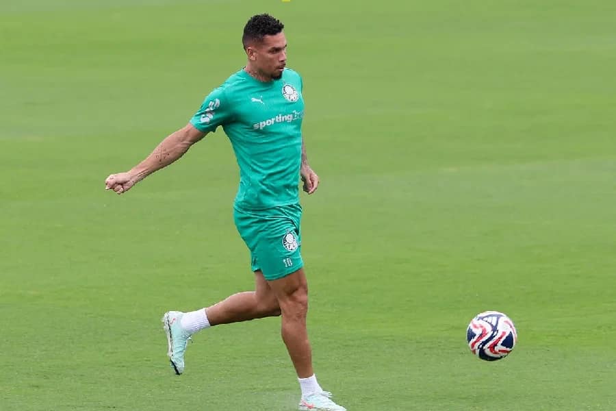 Paulinho sofre nova lesão e desfalca o Palmeiras novamente