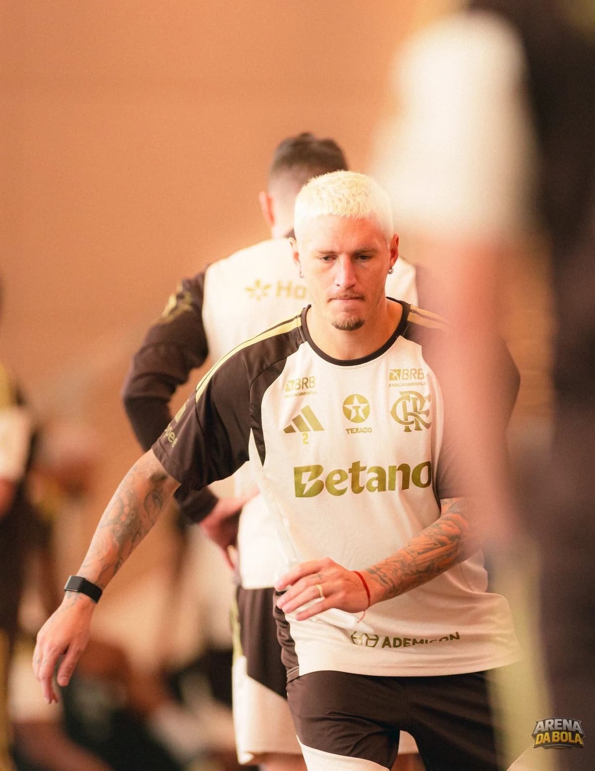 Jogadores do Flamengo retornam ao CT Ninho do Urubu após folga — foto 3