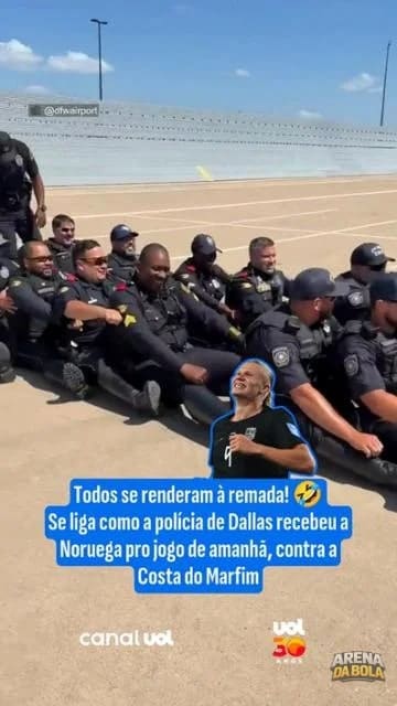 Policiais de Dallas recebem seleção da Noruega com 'remada norueguesa'