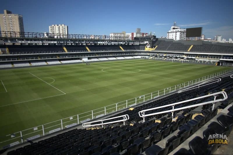 Santos avança na manutenção do gramado da Vila Belmiro durante pausa