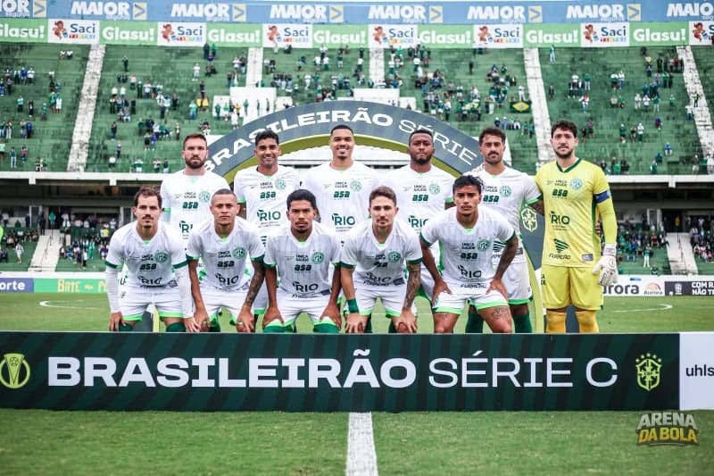 Guarani rescinde contrato com atacante Dentinho após menos de um ano