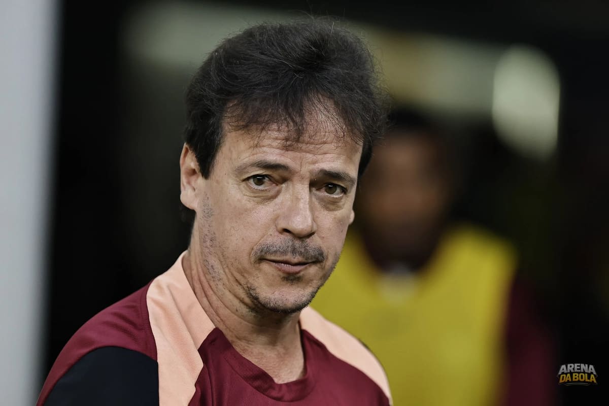 Diniz critica gramado e avalia situação de Memphis após empate do Corinthians | Amistoso