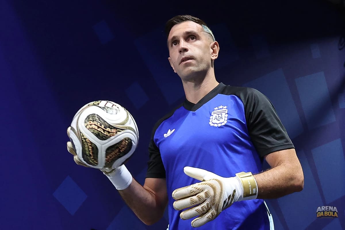 Argentina celebra Dibu Martínez como goleiro com mais jogos em Copas do Mundo | Copa 2026