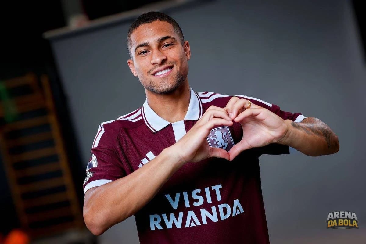 Aston Villa confirma a contratação do brasileiro João Gomes por R$ 261 milhões
