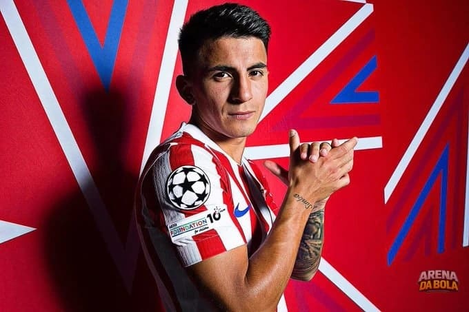Thiago Almada no Flamengo: camisa 14, 23 ou novo número