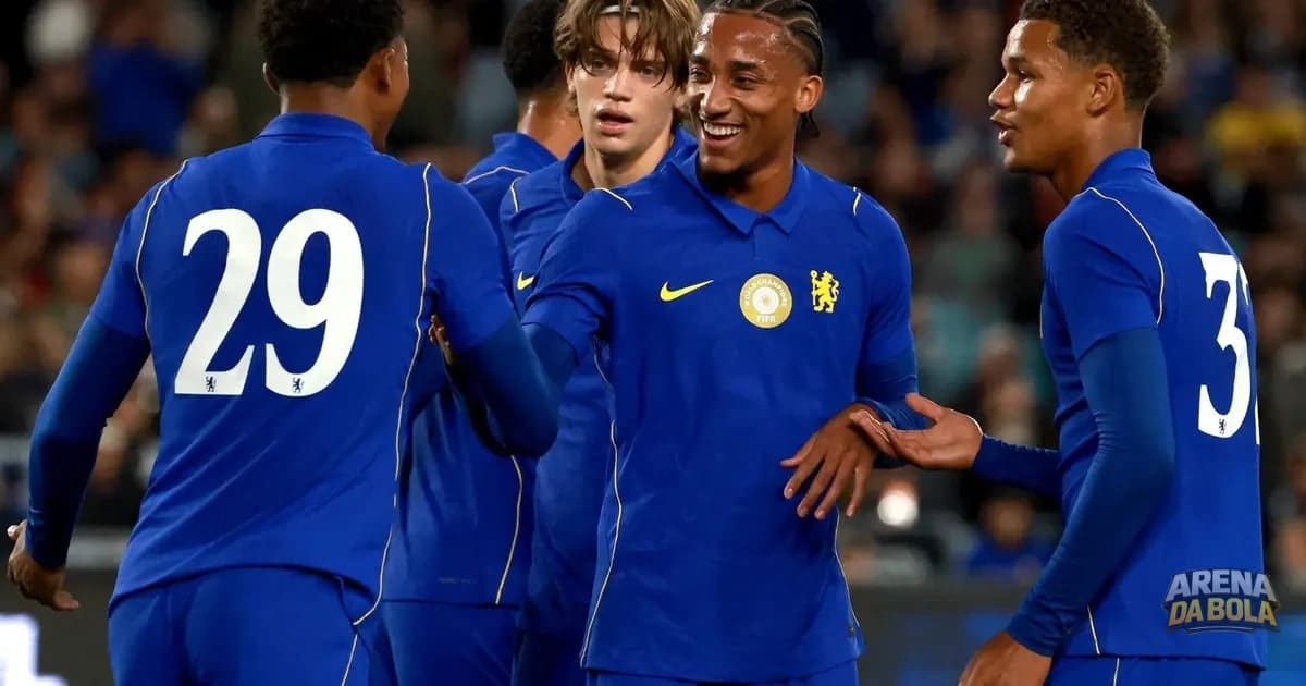 João Pedro brilha pelo Chelsea e gera polêmica sobre ausência
