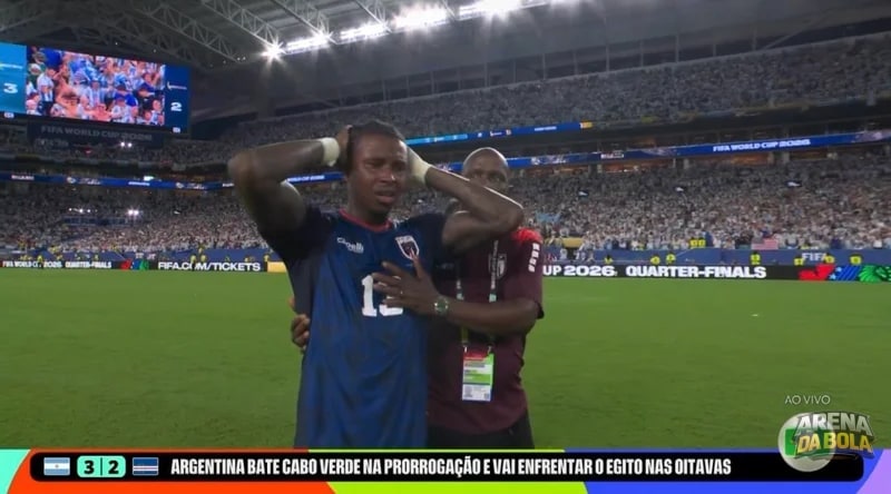 Sidny Lopes, de Cabo Verde, se emociona após eliminação para a Argentina na Copa do Mundo