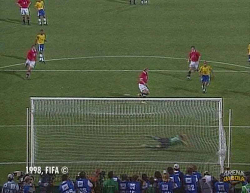 Na comissão da Noruega, goleiro de 98 acalmou ânimos com Zagallo na Copa 2026