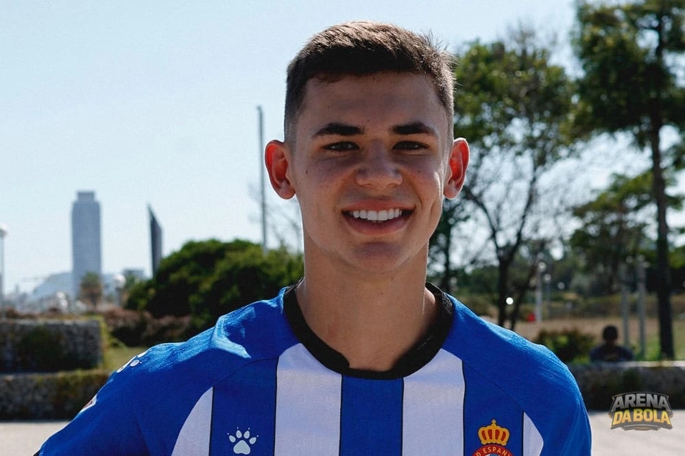 Gabriel Moscardo é emprestado pelo PSG ao Espanyol por um ano