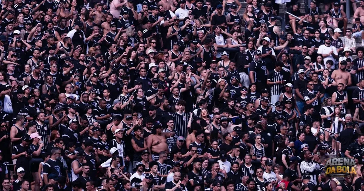 Corinthians inicia retirada das cadeiras do setor Sul da Neo Química Arena