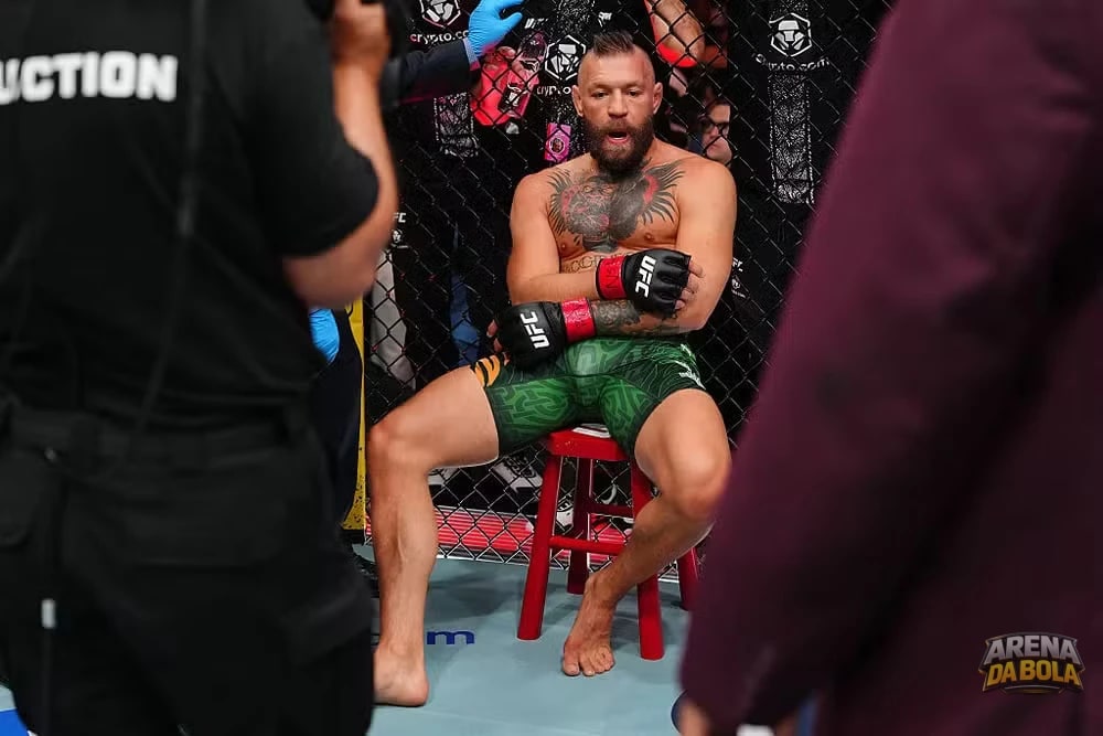 Conor McGregor desabafa após lesão contra Holloway e promete retorno ao octógono