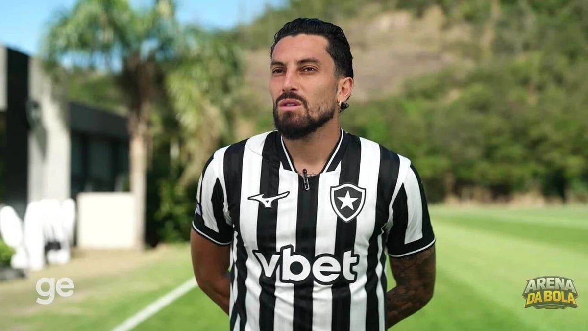 Botafogo lança novo uniforme em parceria com a Mizuno e estreia contra o Vitória