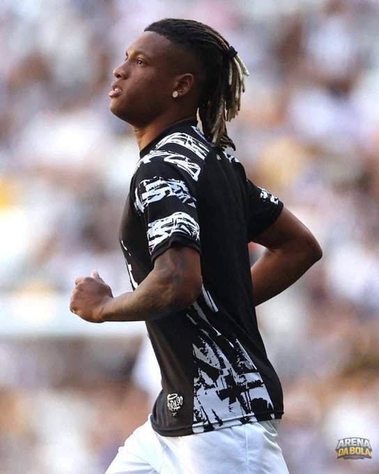 Botafogo recusa proposta de 28 milhões de euros do Palmeiras por Danilo