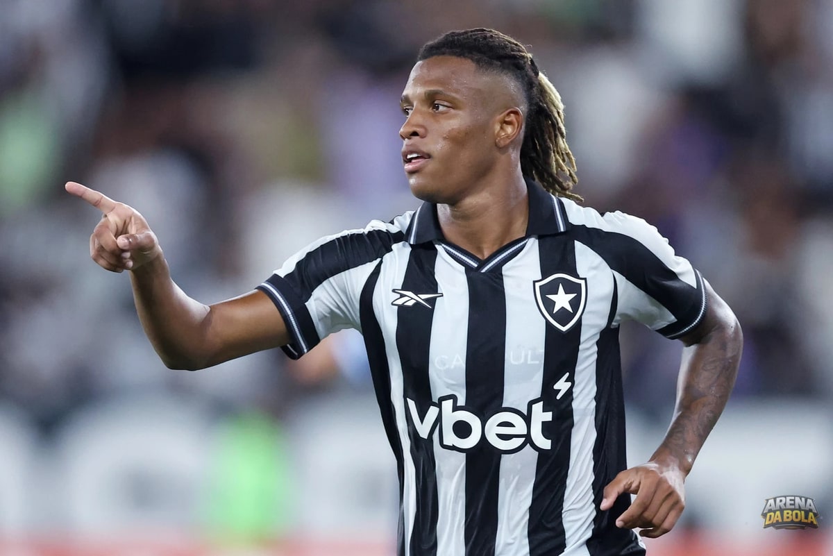 Botafogo se prepara para duelo crucial contra o Vitória no Brasileirão