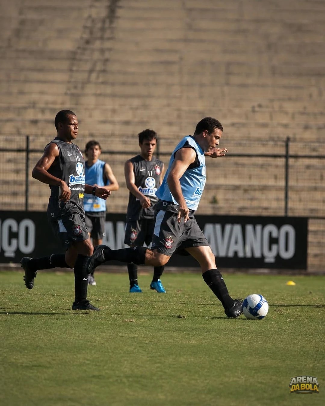 Bill relembra momentos no Corinthians e encontro com Ronaldo Fenômeno