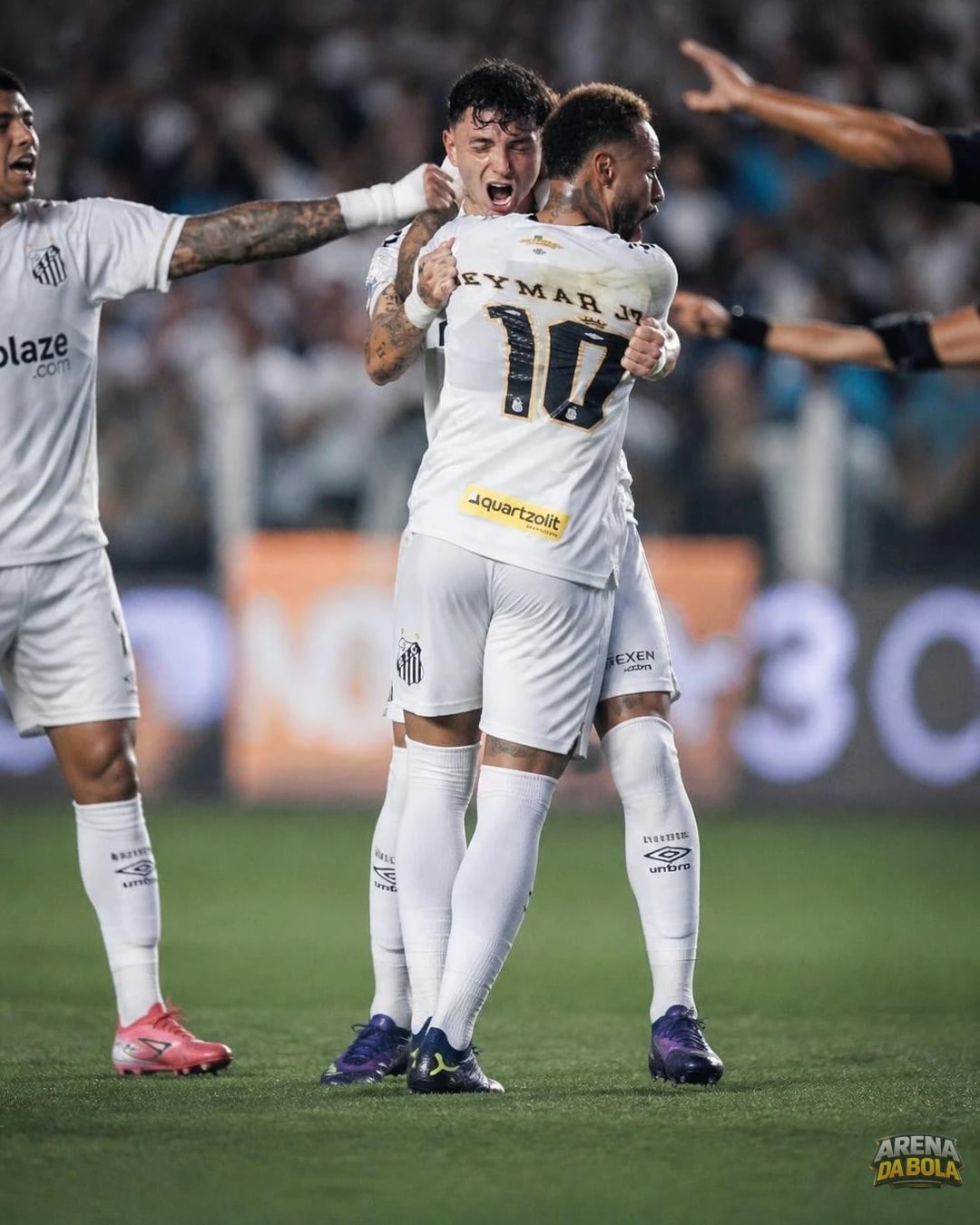 Barreal expressa descontentamento após empate do Santos: 'Jogamos bem'
