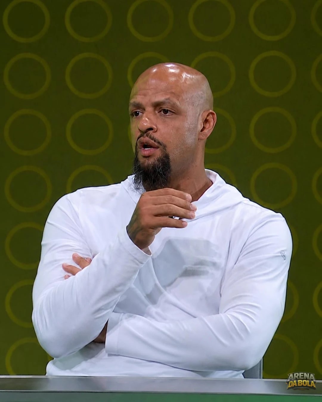 Felipe Melo aponta Flamengo como o mais bonito e Palmeiras o mais eficiente