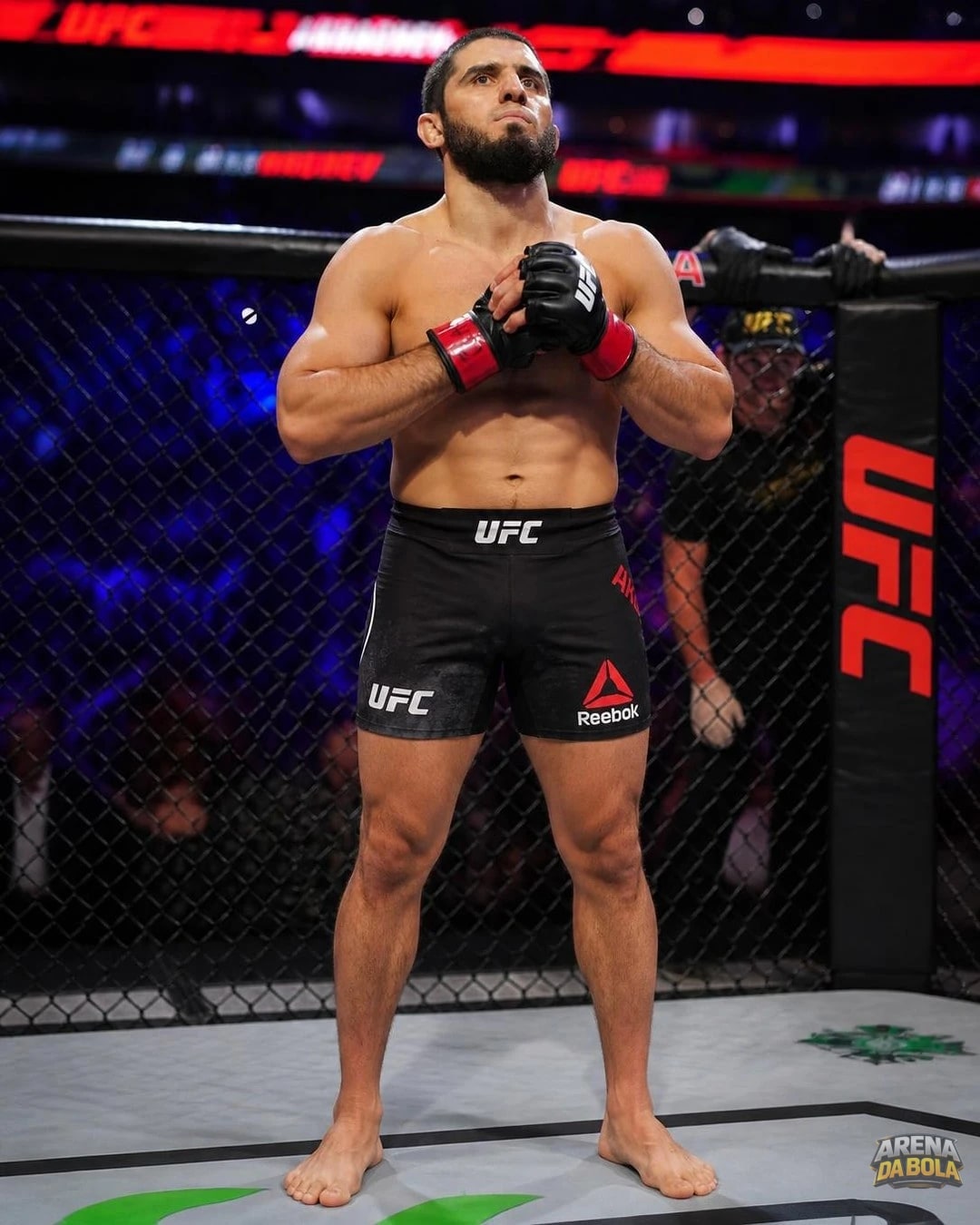 Islam Makhachev estabelece novo recorde de vitórias consecutivas no UFC