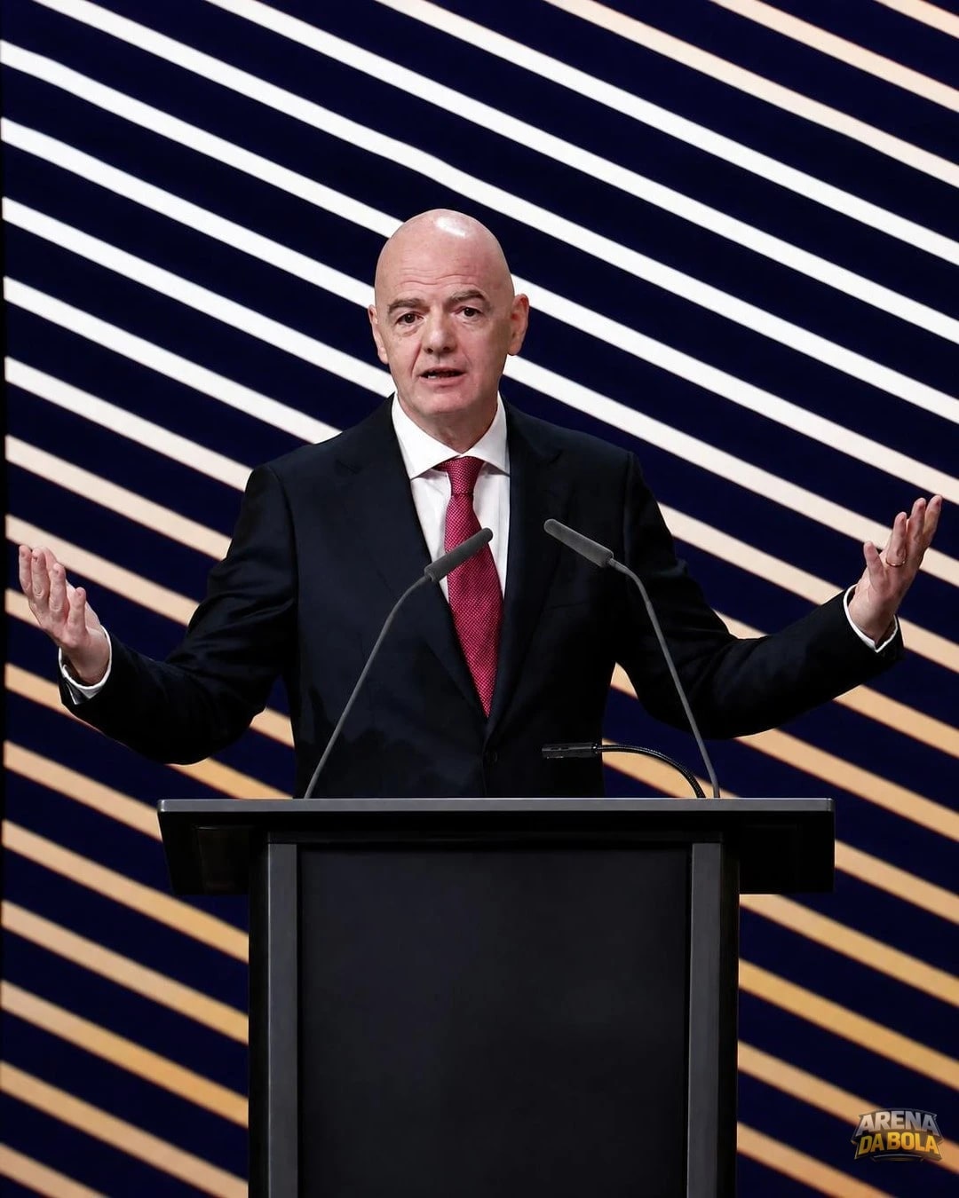 Infantino anuncia plano para Mundial sub-15 com a participação de 211 seleções