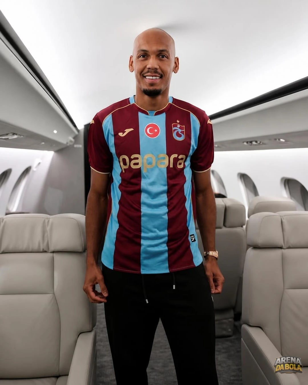 Fabinho é anunciado como novo reforço do Trabzonspor da Turquia