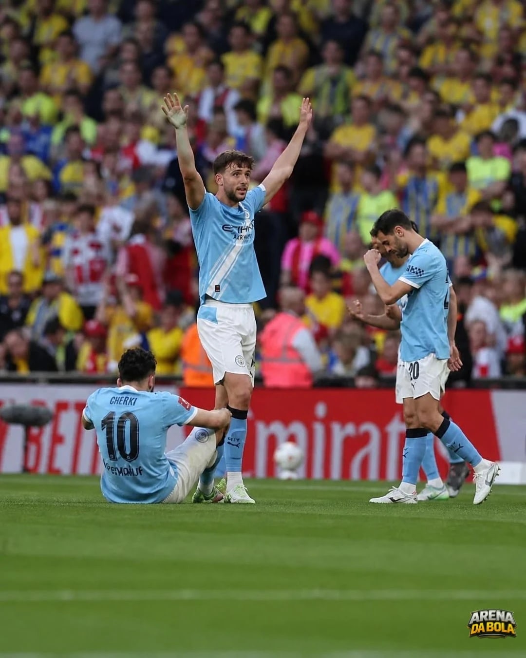 Manchester City encaminha saída de Nico González ao Newcastle