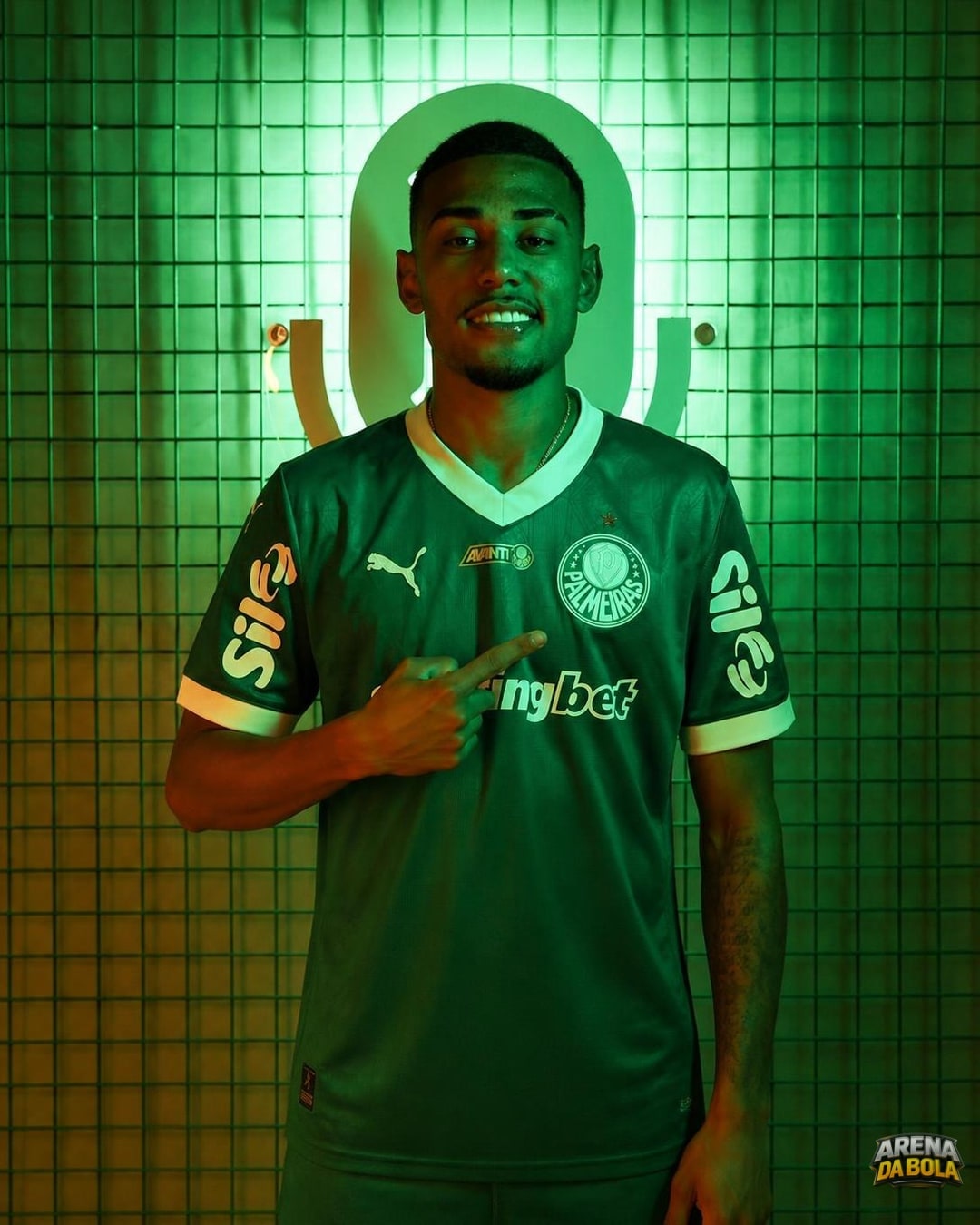 Palmeiras vê três clubes da MLS na disputa por Riquelme Fillipi