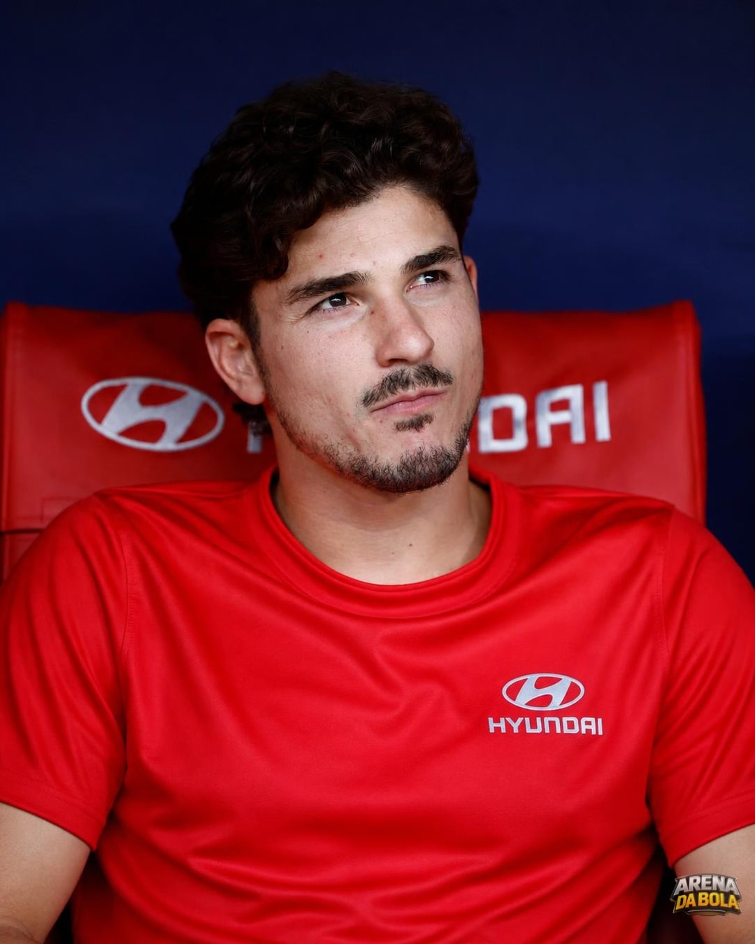 Julián Álvarez falta a dois treinos e pressiona Atlético de Madrid