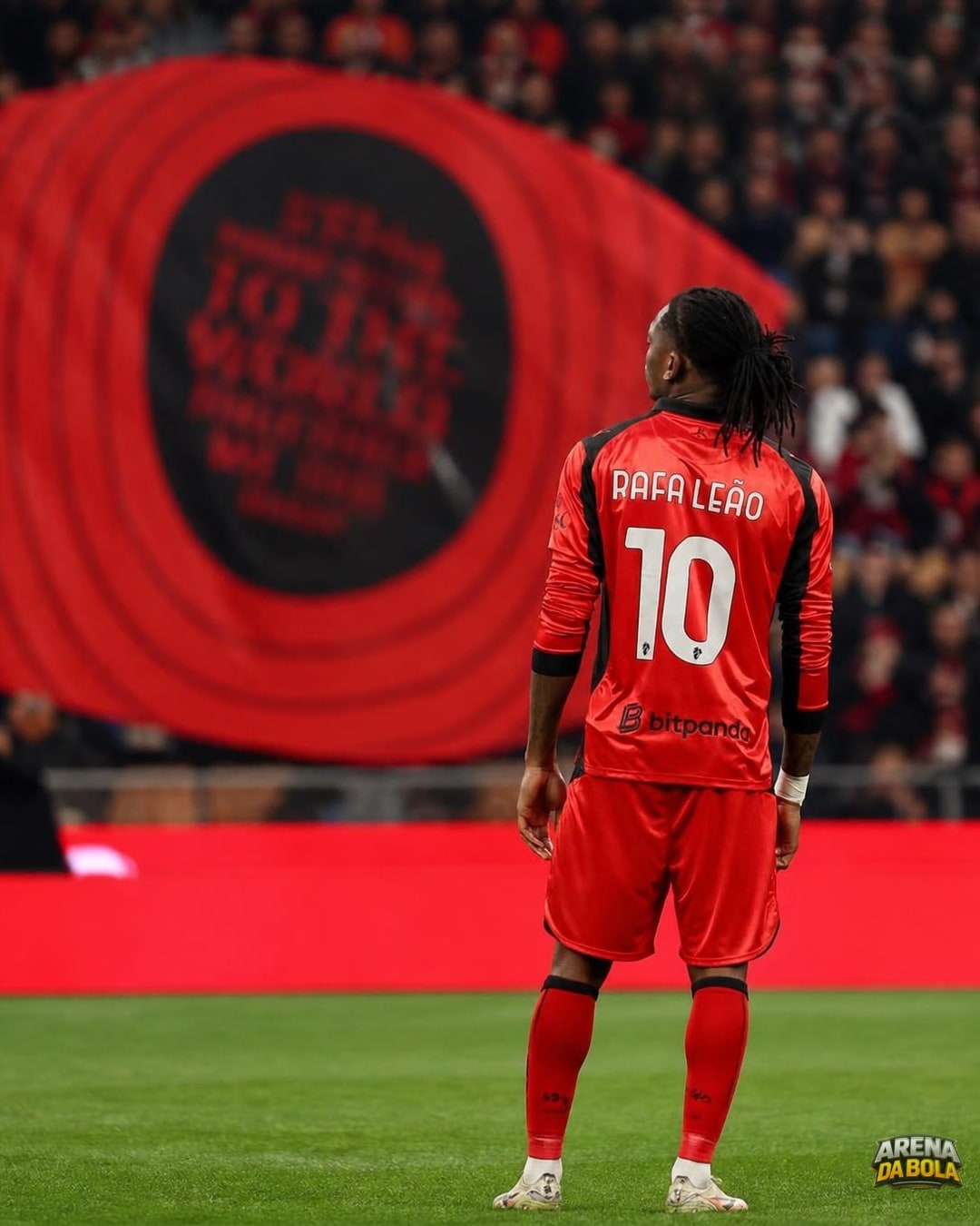 Rafa Leão decide futuro após acordo entre Galatasaray e AC Milan