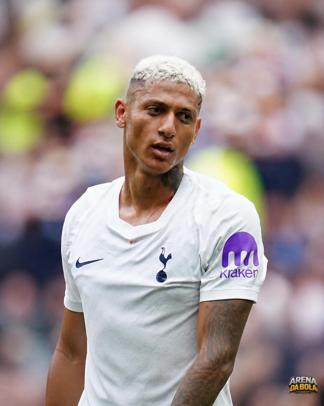 Richarlison fica fora da lista do Tottenham para a Premier League