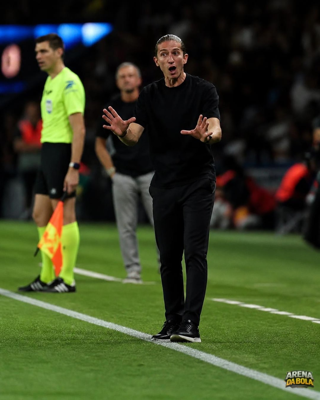 Torcida do Flamengo reage à vitória do Monaco de Filipe Luís sobre o PSG
