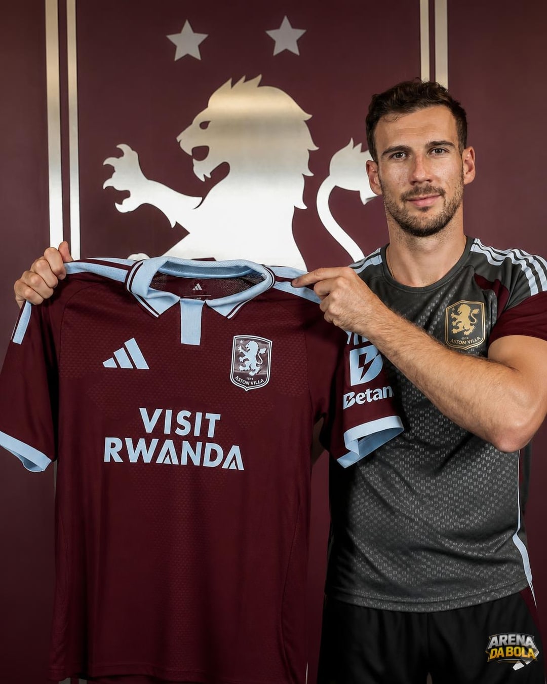 Leon Goretzka sofre lesão no joelho e fica fora até outubro