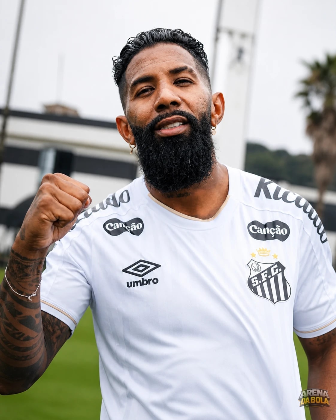 Santos relaciona Rodinei para duelo com Atlético-MG na Sul-Americana