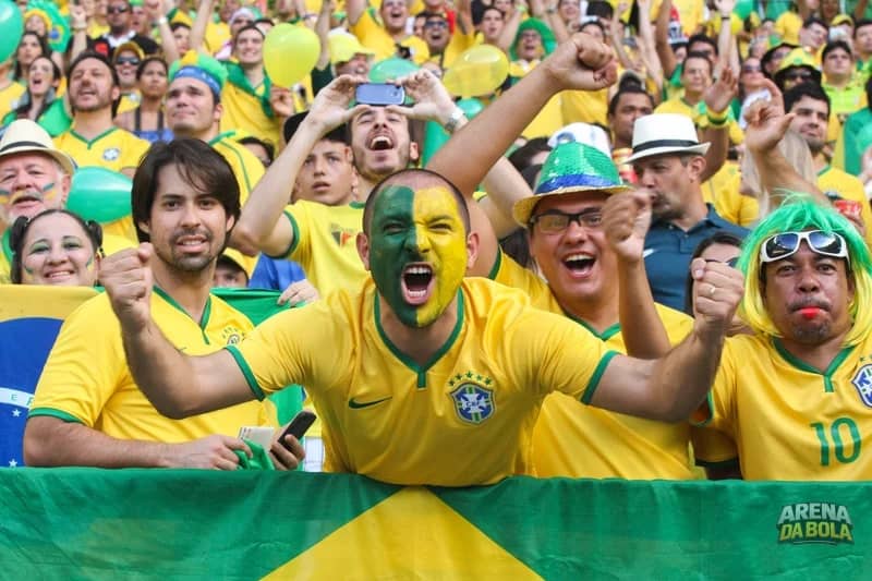 22 capitais brasileiras têm ponto facultativo para assistir Seleção hoje