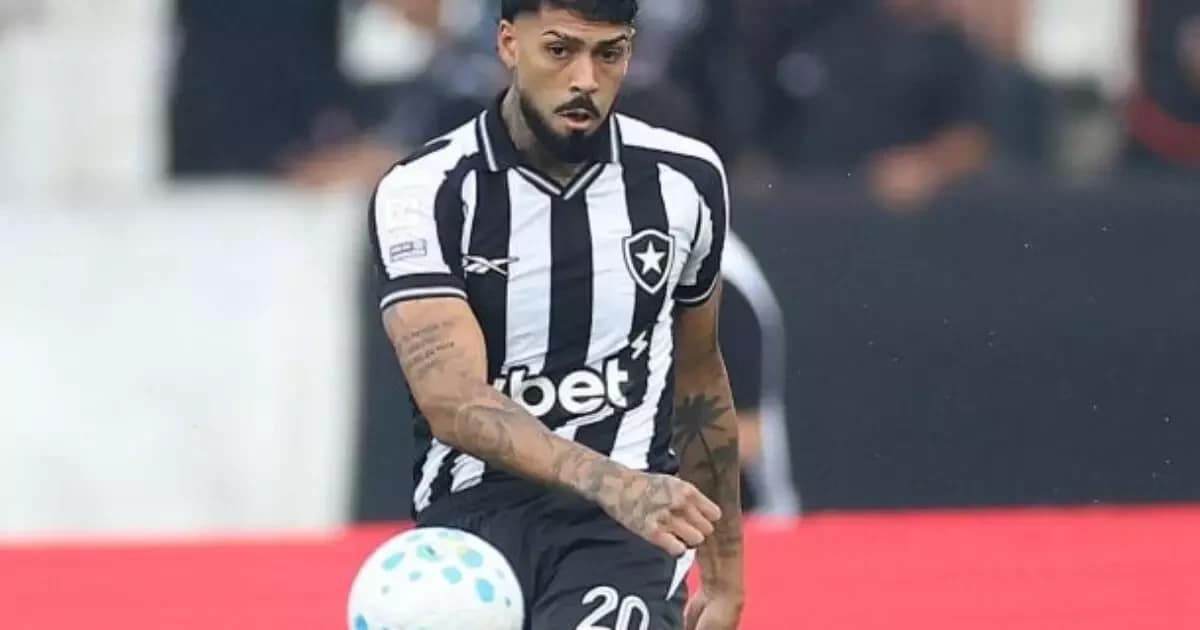 Barboza critica retirada de fotos no Nilton Santos após saída do Botafogo