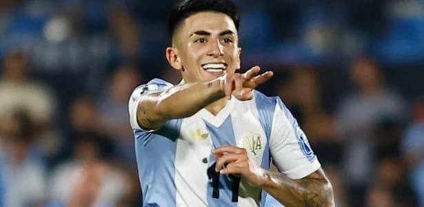 Flamengo supera River Plate e apresenta proposta milionária por Thiago Almada