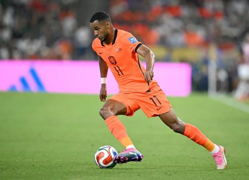 Cody Gakpo chora ao marcar gol pela 🇳🇱 Holanda após perda do filho