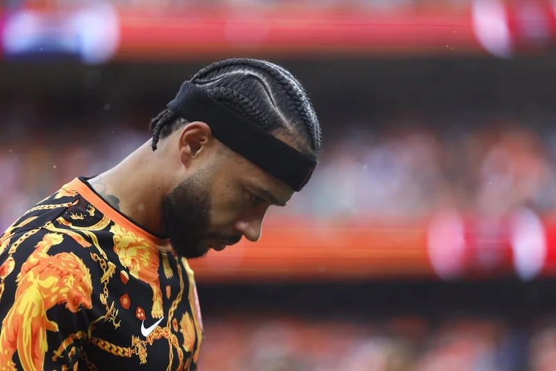 Memphis Depay termina Copa do Mundo no banco e com participação apagada